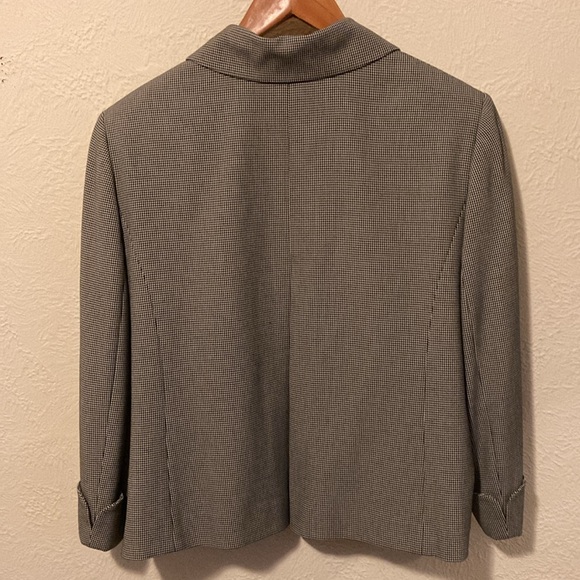 Tahari Houndstooth blazer jacket and skirt suit size 14 classy business suit - Picture 8 of 17